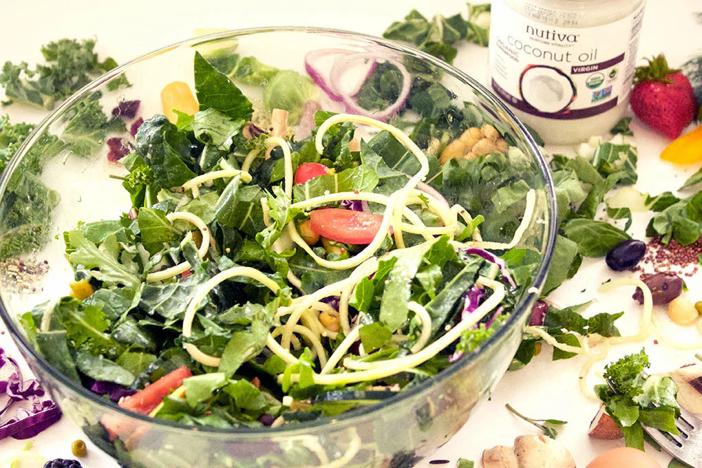 How to Build the Perfect Superfood Salad